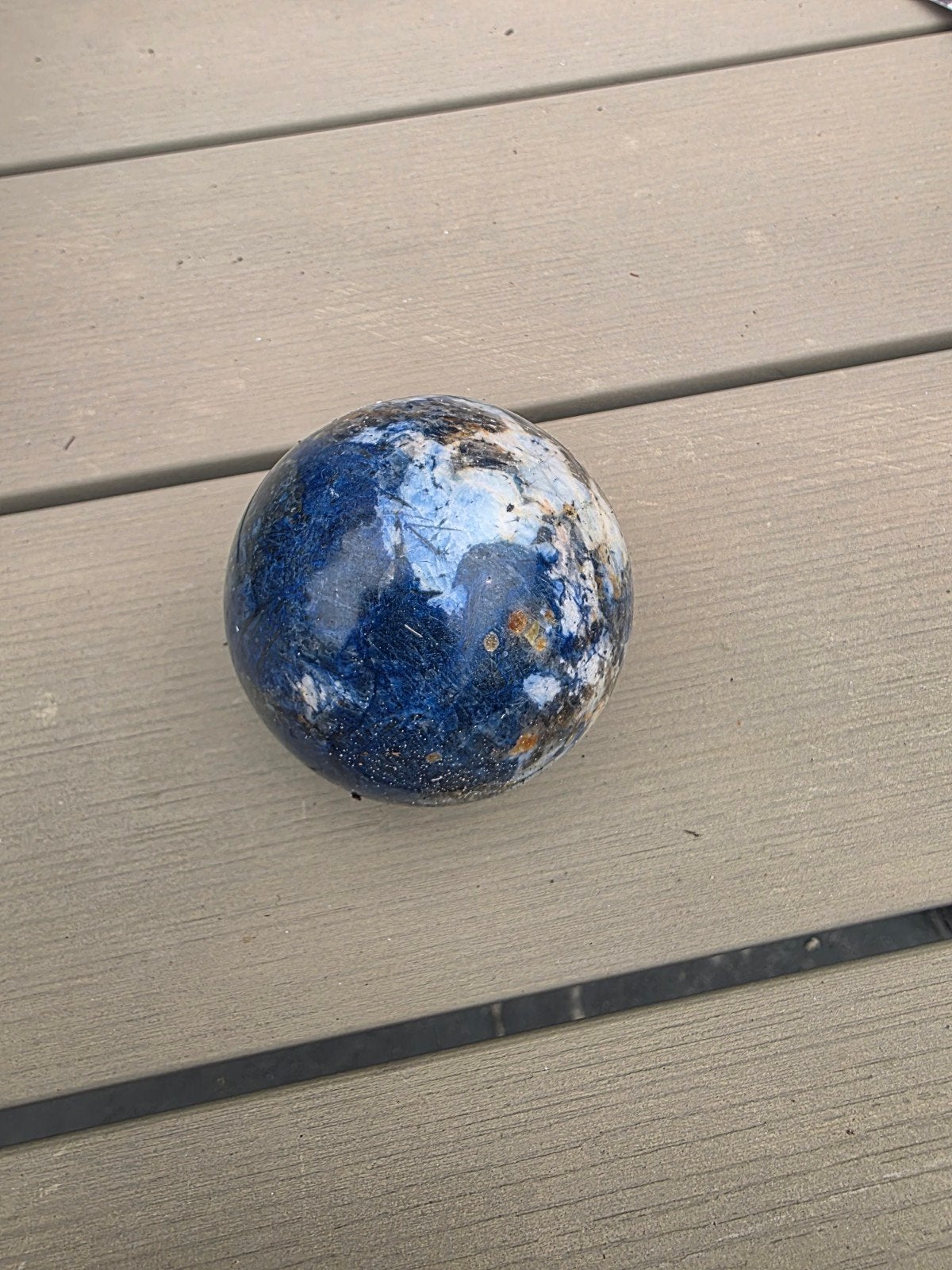 Edelsteenbol lapis lazuli, Ophalen