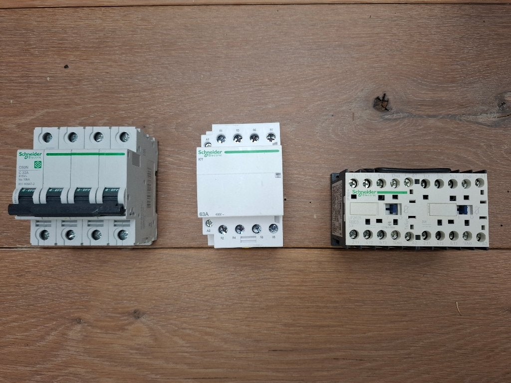 Schneider Componenten - NIEUW, Verzenden, Nieuw