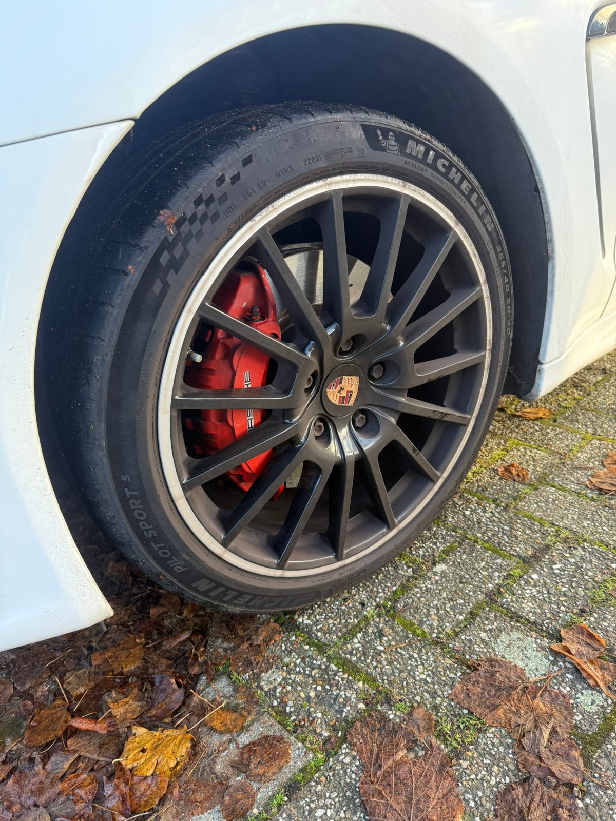 Orginele Porsche panamera velgen, Ophalen