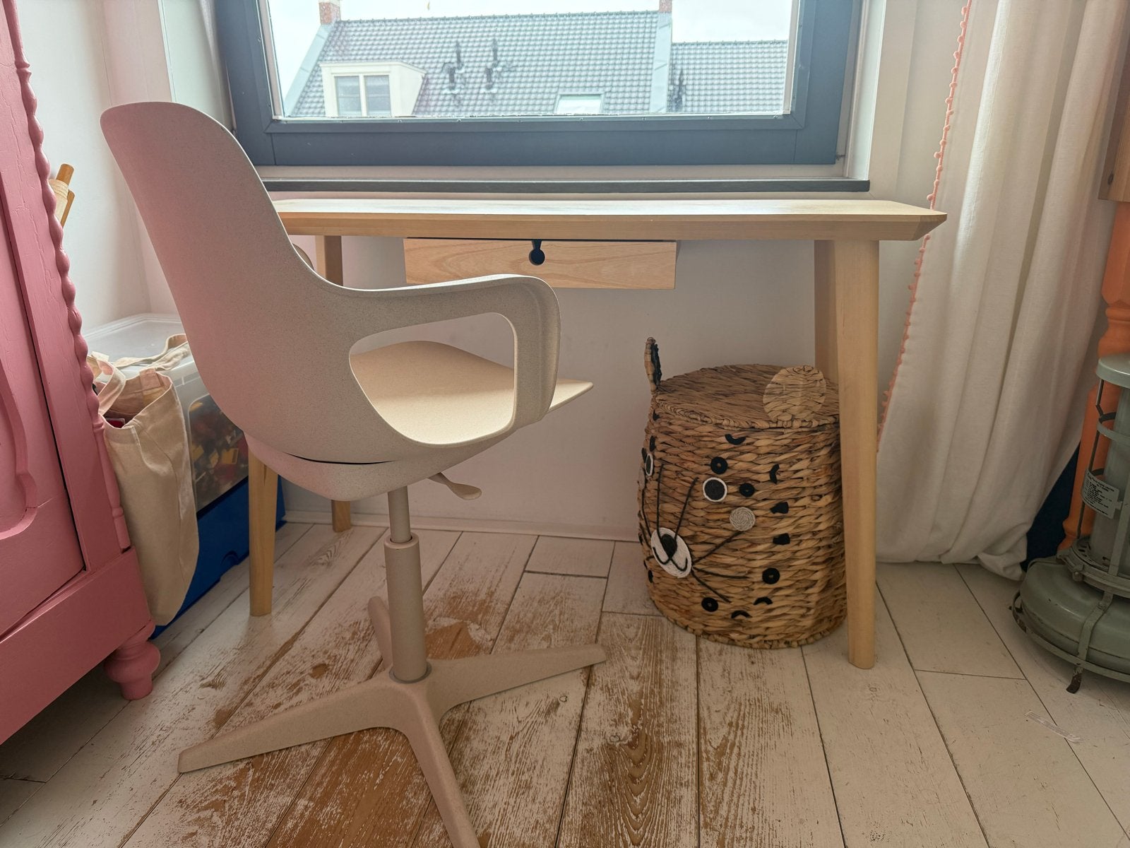 Houten bureau met lade - Lisboa Ikea, Gebruikt, Kinderbureau, Bruin, Ophalen of Verzenden