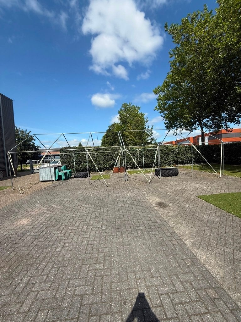 Grote partytent gratis op te halen, Tuin en Terras, Partytenten, Ophalen, Gebruikt, Partytent, 4 tot 6 meter