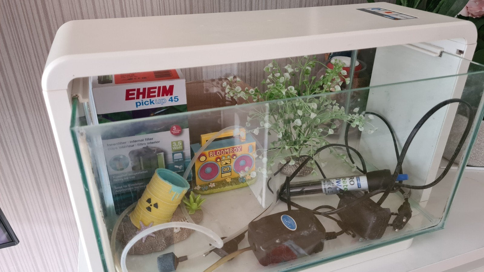 Compleet aquarium Superfish Home 25 met toebehoren., Dieren en Toebehoren, Ophalen, Inclusief deksel, Zo goed als nieuw