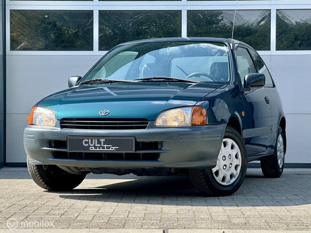 Toyota Starlet 1.3-16V Aut. | 60.000 km | Nieuw!, Gebruikt, 4 cilinders, 400 kg, Origineel Nederlands