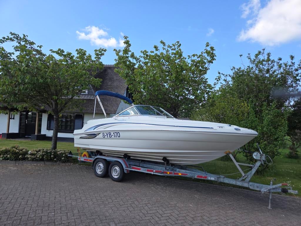 Sea Ray 190 Sundeck 2001 met 5.0 V8 motor en trailer, Watersport en Boten, Speedboten, Ophalen, Gebruikt, Binnenboordmotor, Sea Ray