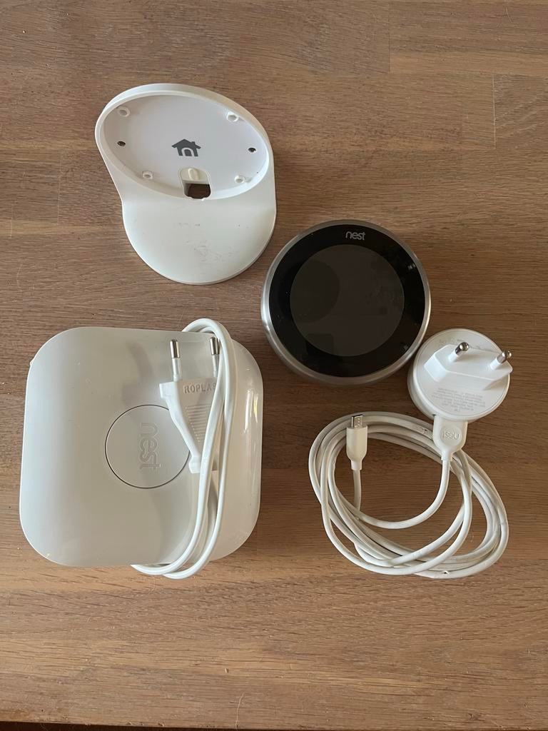 Nest draadloze thermostaat met Heat Link en standaard, Doe-het-zelf en Verbouw, Thermostaten, Ophalen, Slimme thermostaat, Gebruikt