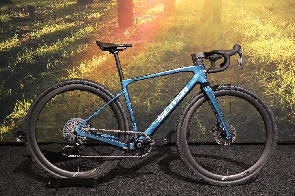 ACTIE Sensa Giulia Gravel XP Elite Sram AXS &Carbon wielset