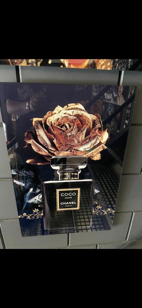 Luxe Wanddecoratie: Chanel, Versace, Vlinder & Geld