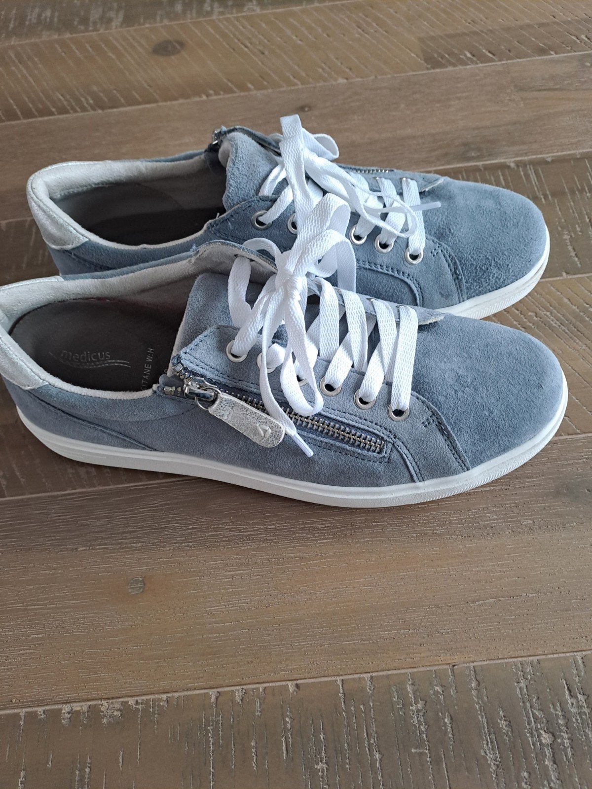 Dames sneakers maat 40 lichtblauw, Medicus, Blauw, Nieuw, Ophalen of Verzenden