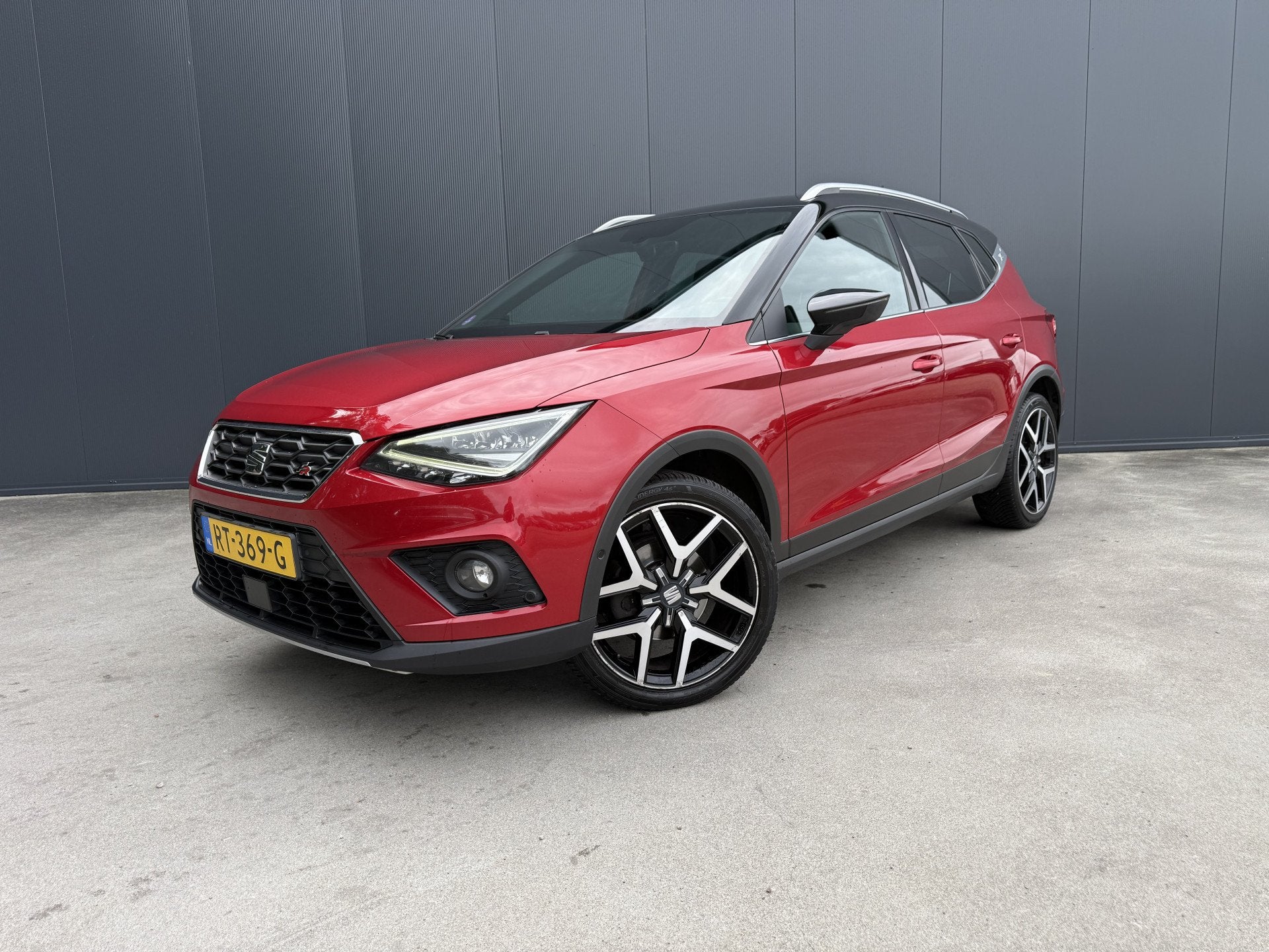 SEAT Arona 1.0 TSI FR LED NAVI APPLE CARPLAY TREKHAAK ECC, Voorwielaandrijving, Gebruikt, 116 pk, 49 €/maand