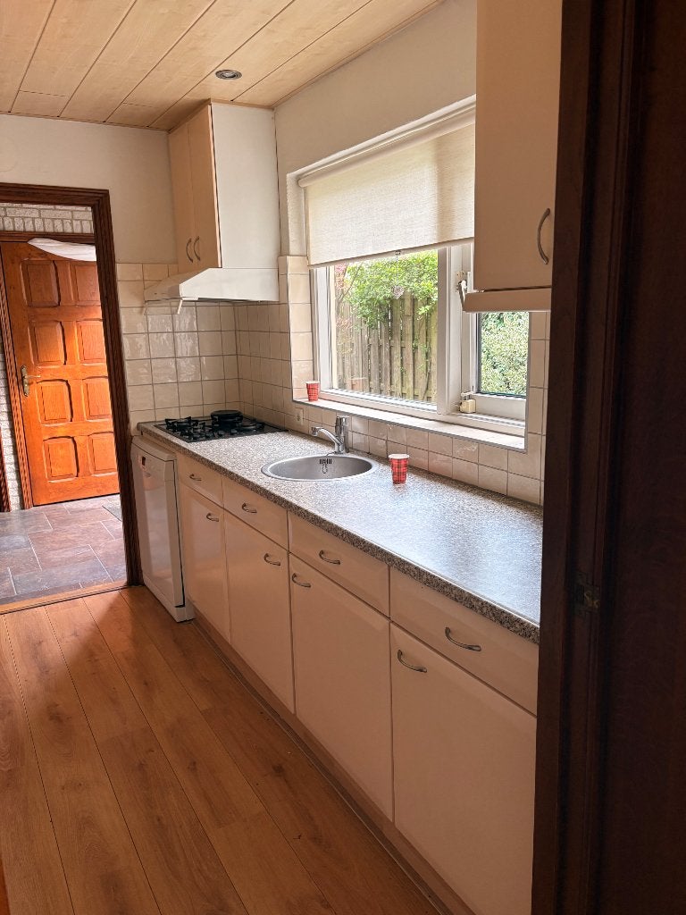 Keuken met vaatwasser en kookplaat, Huis en Inrichting, Ophalen, Gebruikt, Graniet of Steen, Dubbelwandige keuken