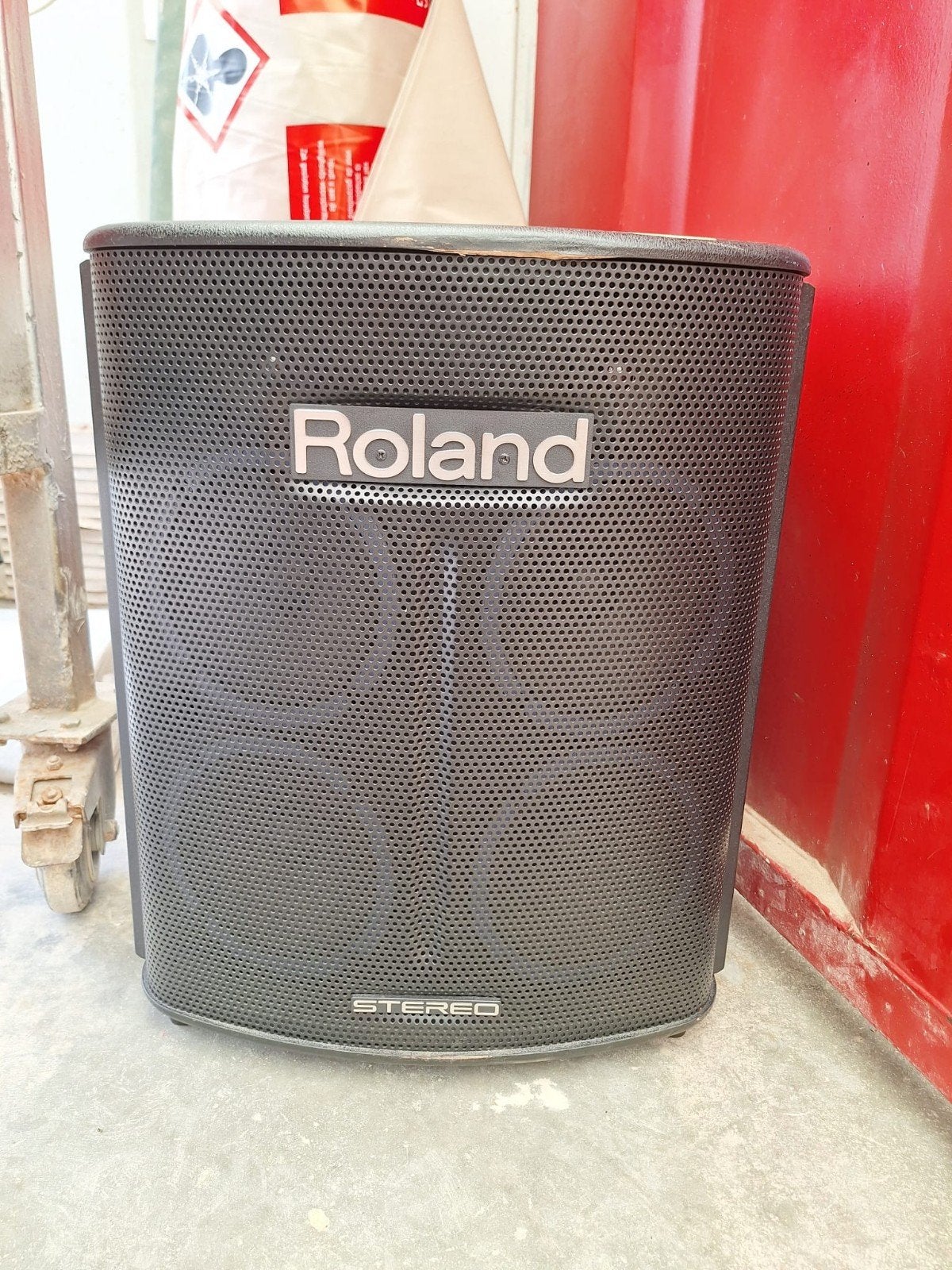 Roland BA-330 Stereo Portable Amplifier - Zonder Snoer, Ophalen of Verzenden, Gebruikt, Overige typen, Overige merken