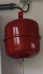 Expansievat 18 liter elk aannemelijk bod., 30 tot 80 cm, Cv-ketel of Combi-ketel, Minder dan 60 cm, Ophalen of Verzenden