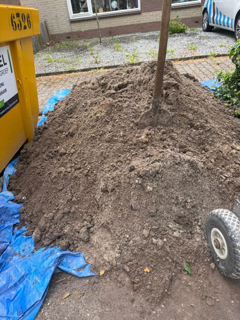 Zwart zand, Ophalen, Zo goed als nieuw, Overige typen