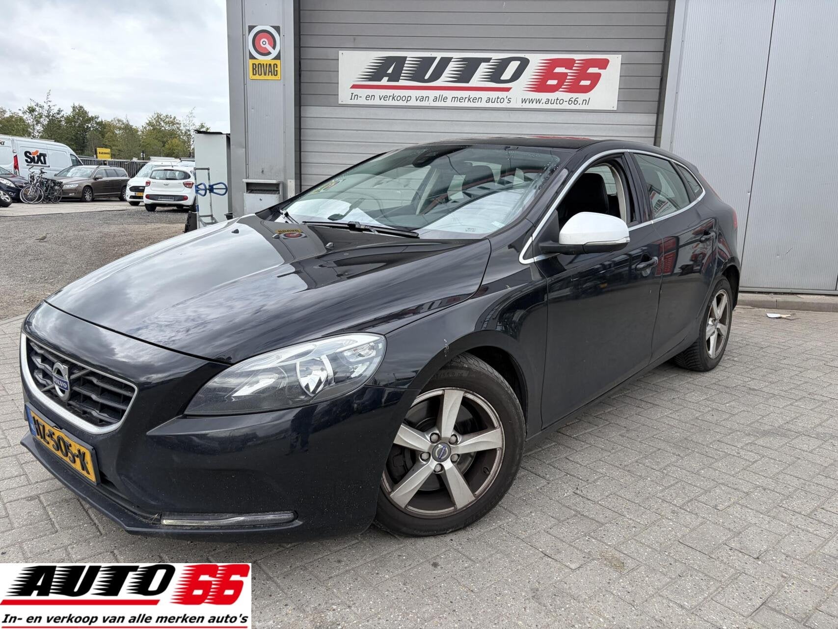 Volvo V40 2.0 D2 Kinetic, Auto's, Gebruikt, 4 cilinders, Bedrijf, Diesel
