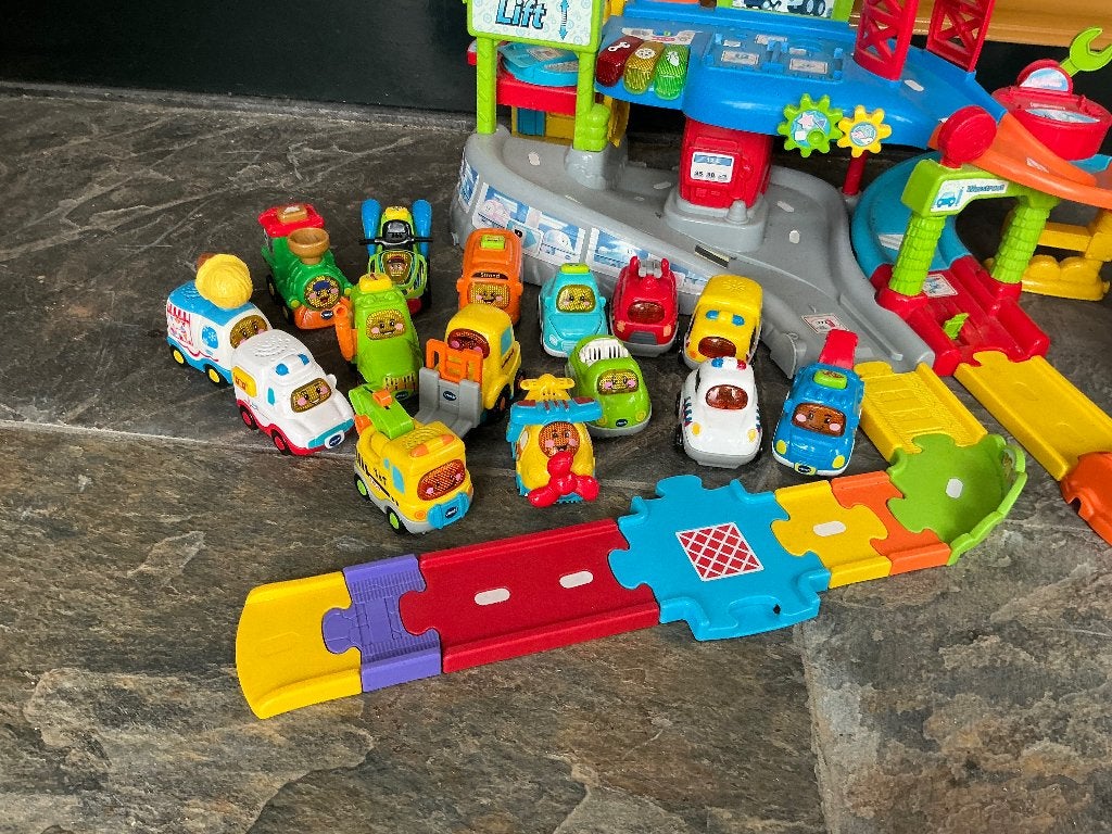 Toet toet auto,s, Ophalen, Zo goed als nieuw, 2 tot 4 jaar