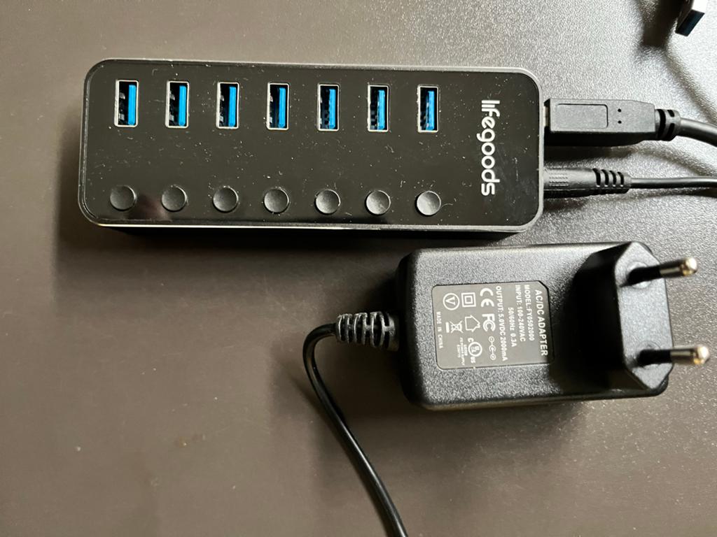 Lifegoods USB 3.0 Hub met 7 poorten en adapter, Ophalen of Verzenden, Zo goed als nieuw