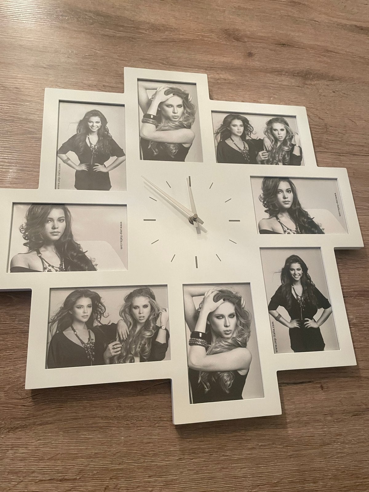 Witte fotolijst klok met 8 fotolijstjes, Ophalen, Wandklok, Wit, Analoog