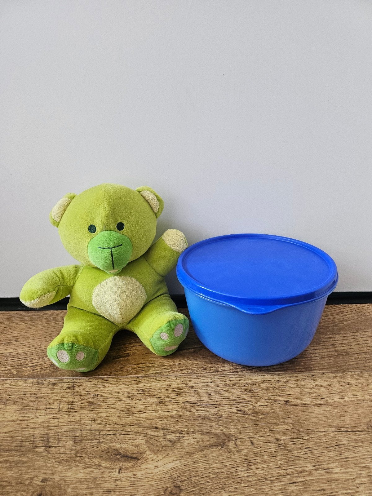 Tupperware nieuwe donkerblauwe ruimtekom 2 liter, Luchtdicht, Blauw, Nieuw, Ophalen of Verzenden