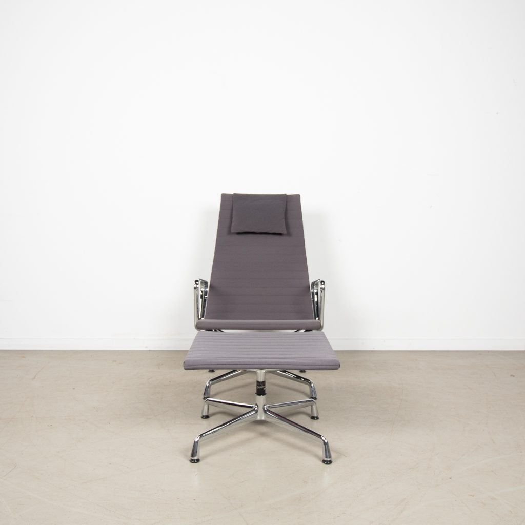 Vitra Eames EA 124 Fauteuil Grijs Hopsak + EA 125 Hocker, Niet ingevuld, Zo goed als nieuw, Niet ingevuld, Niet ingevuld