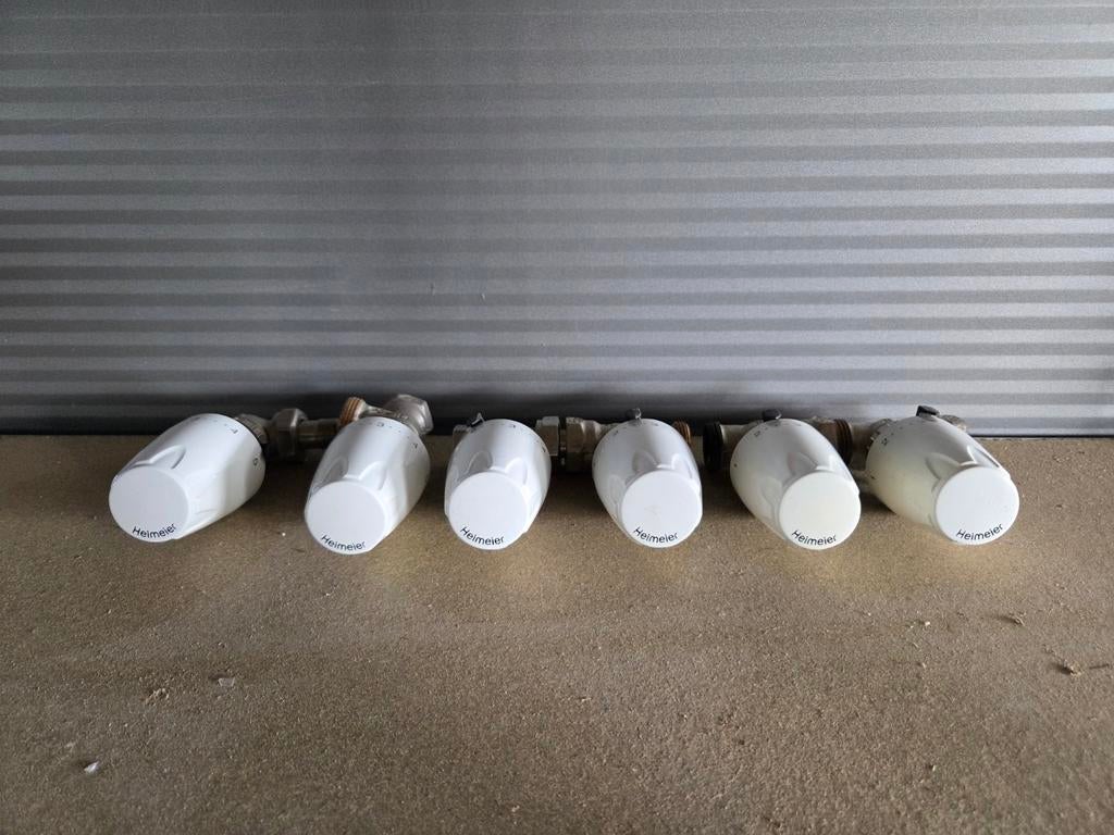 4x Heimeier thermostatische radiatorkraan, Ophalen, Gebruikt, Minder dan 60 cm, Minder dan 30 cm