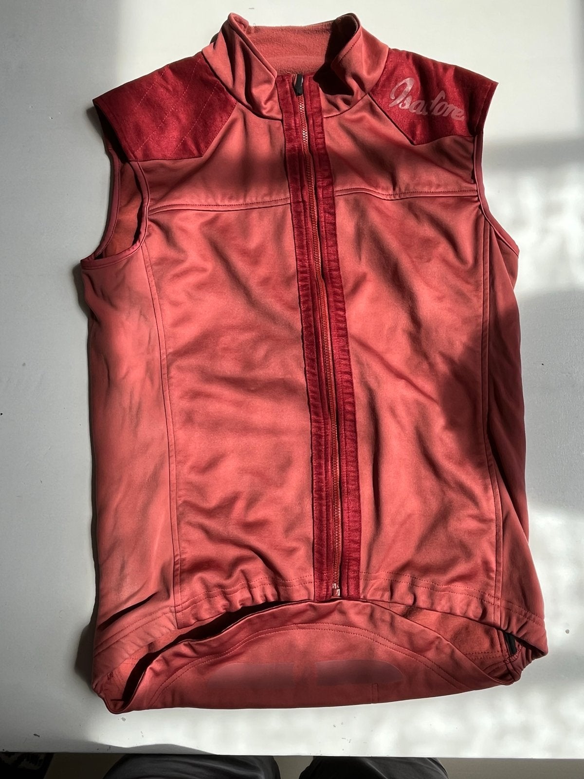 Isadore Marsala Merino Membrane Vest Maat L, Ophalen of Verzenden, Zo goed als nieuw
