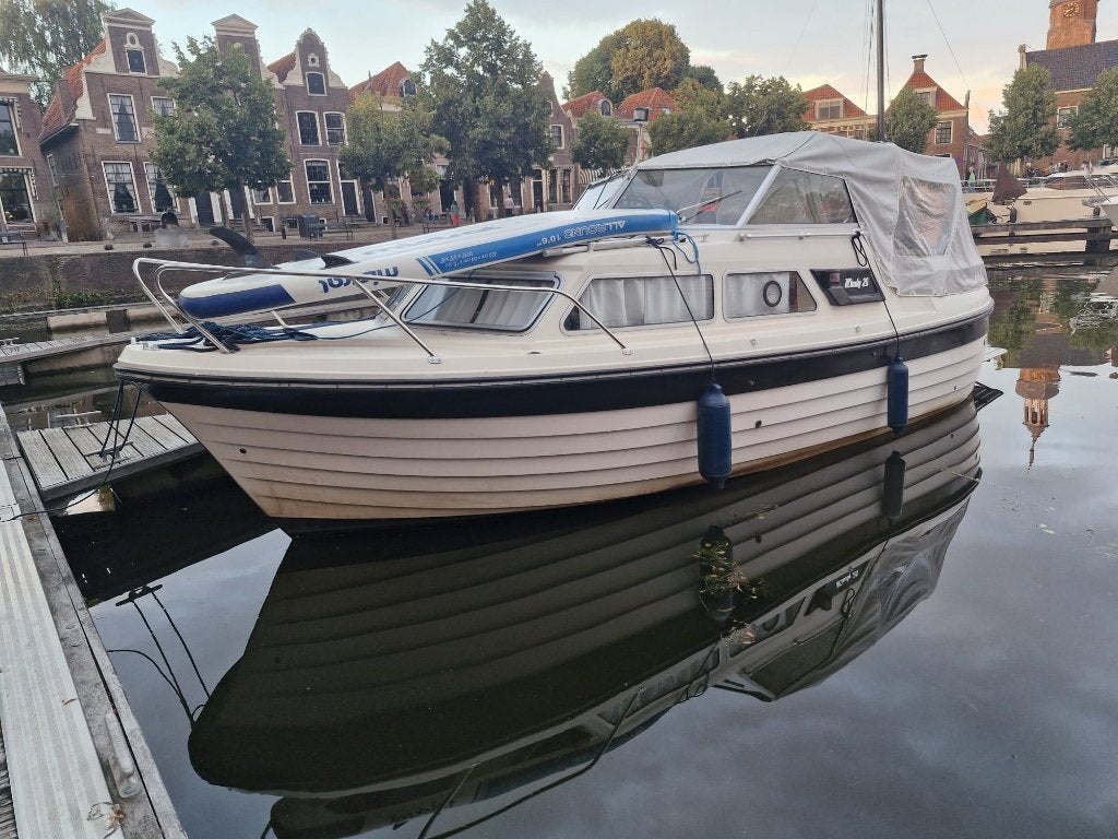 Windy 26 SN | 90 pk diesel | Boegschroef | Vakantieboot, 70 cm, Gebruikt, Diesel, Windy
