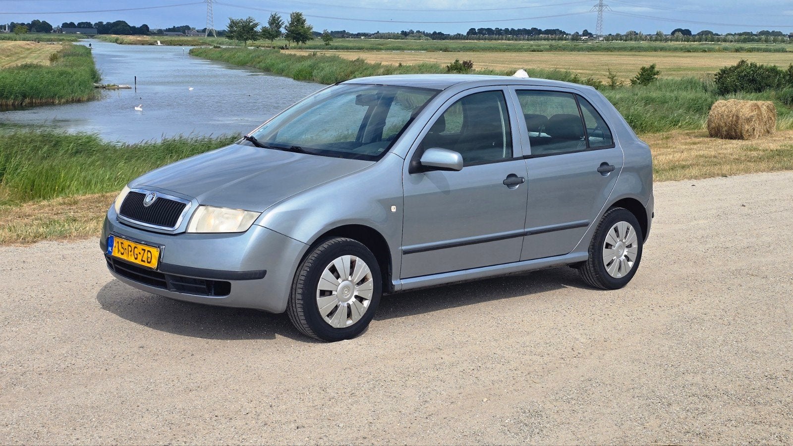 Skoda Fabia 1.4 55KW 2004 Grijs / AIRCO / APK / NAP / ZUINIG, Auto's, Voorwielaandrijving, Zwart, 4 cilinders, Origineel Nederlands