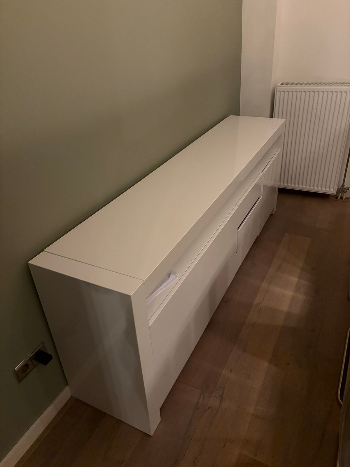 Dressoir Belleville - Goossens - 220x45x80, Huis en Inrichting, Ophalen, Kunststof, Gebruikt, 200 cm of meer