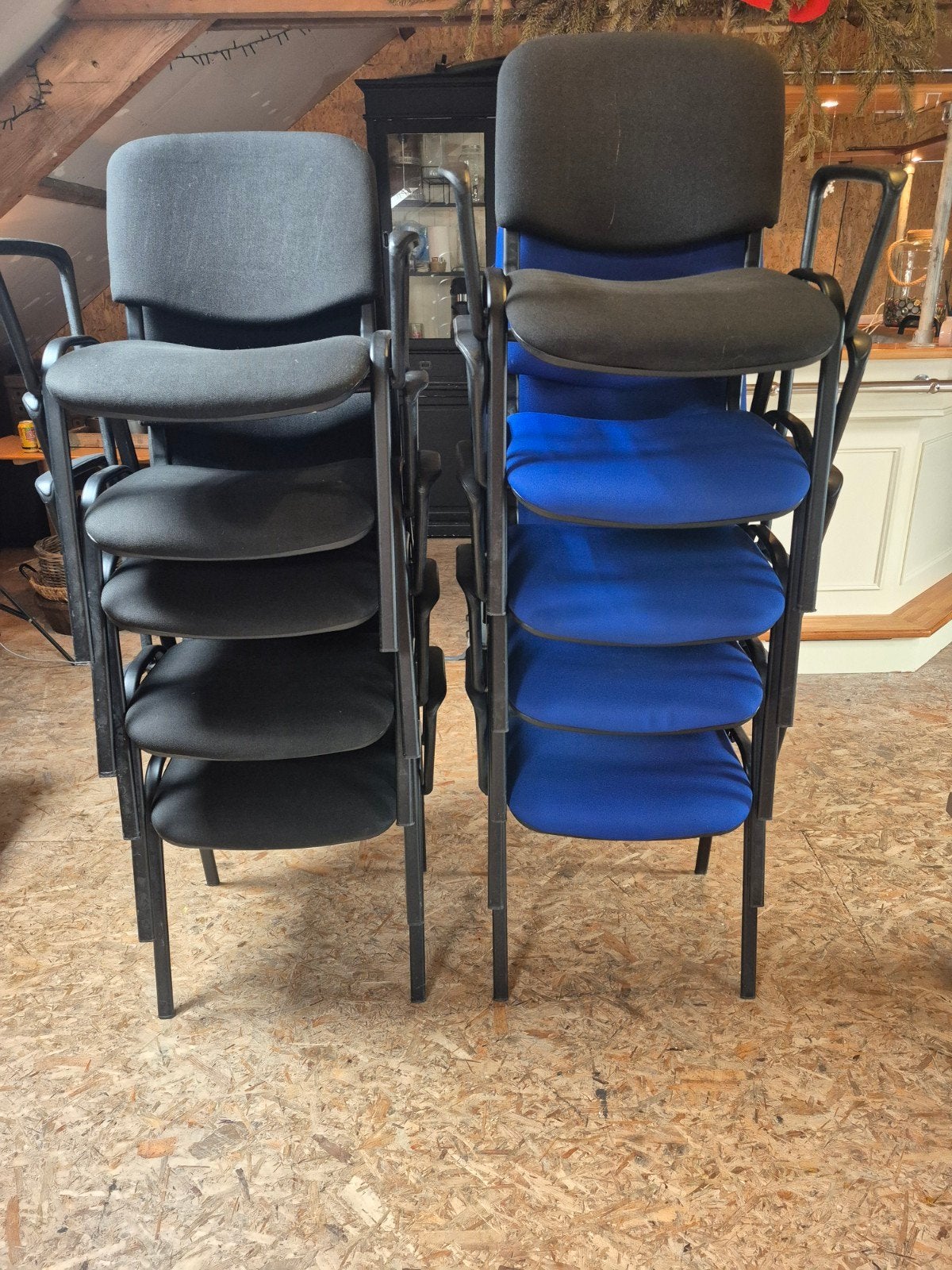 Stapelbare stoelen, Ophalen, Gebruikt, Stof, Grijs