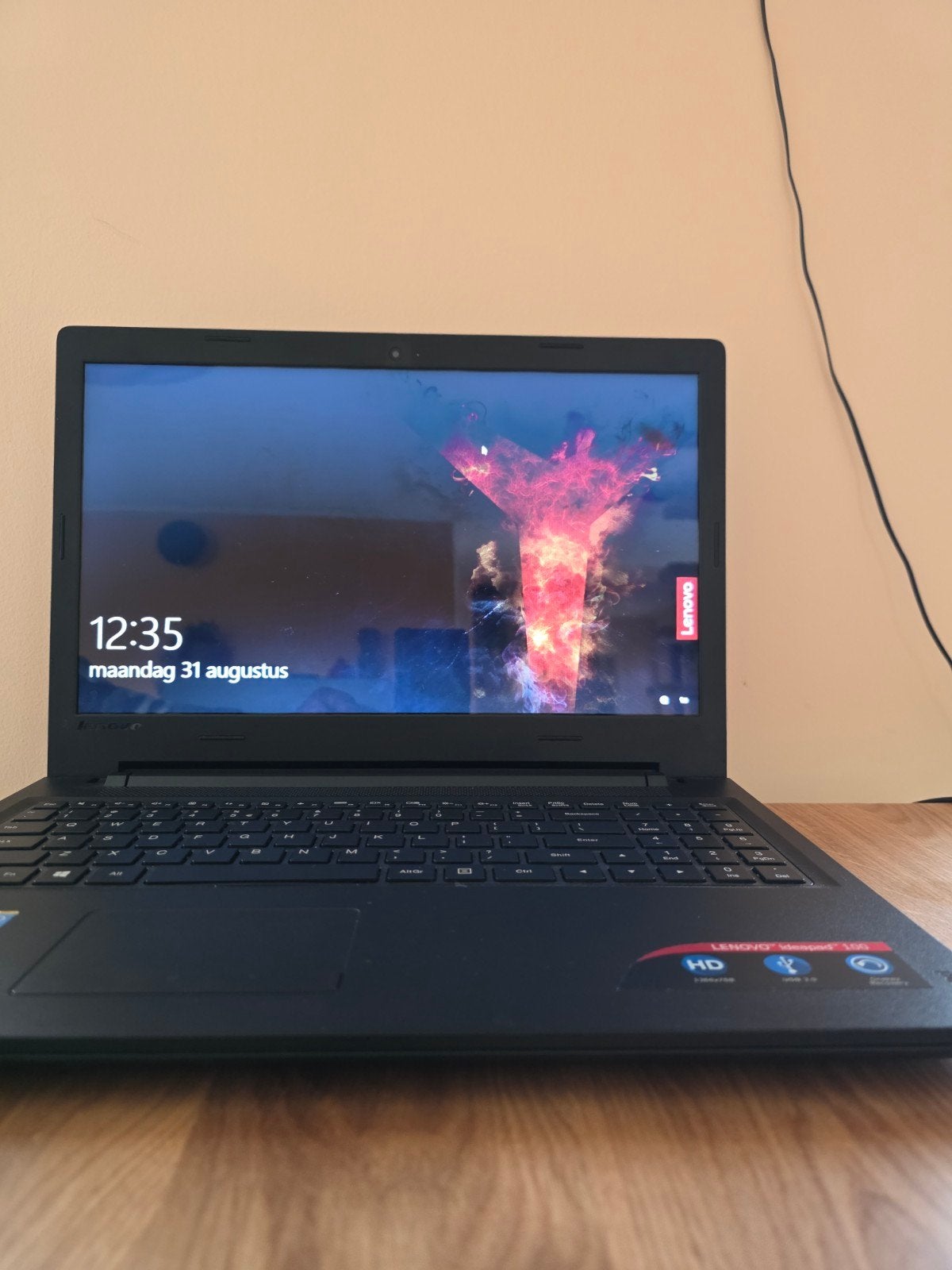 Lenovo Ideapad 100-15IBD / Nieuwe & Schone Windows installat, Lenovo Ideapad, Met videokaart, 2 tot 3 Ghz, Qwerty