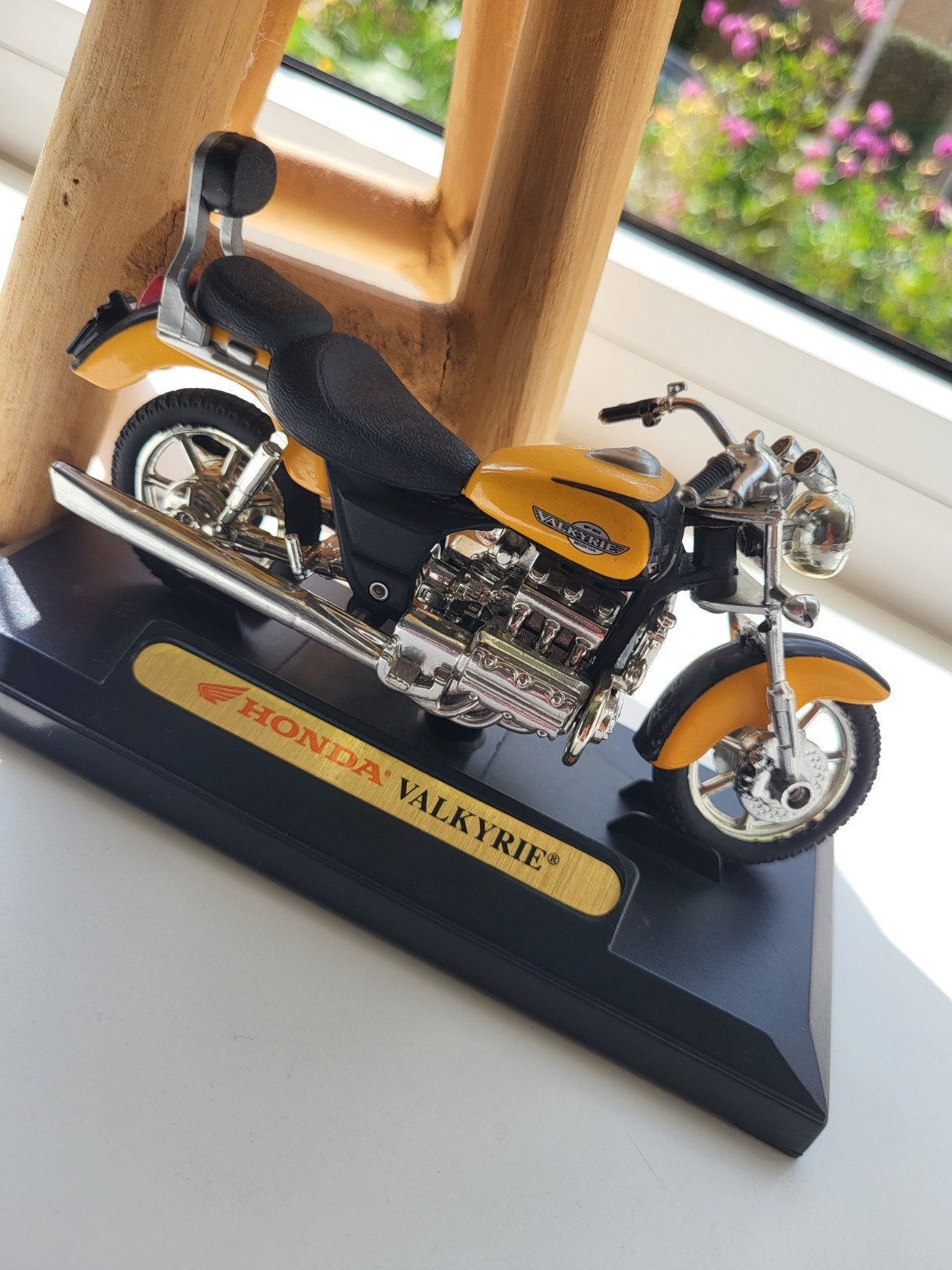 Honda Valkyrie schaalmodel - Geel, Ophalen of Verzenden, Zo goed als nieuw, Overige typen, Overige merken