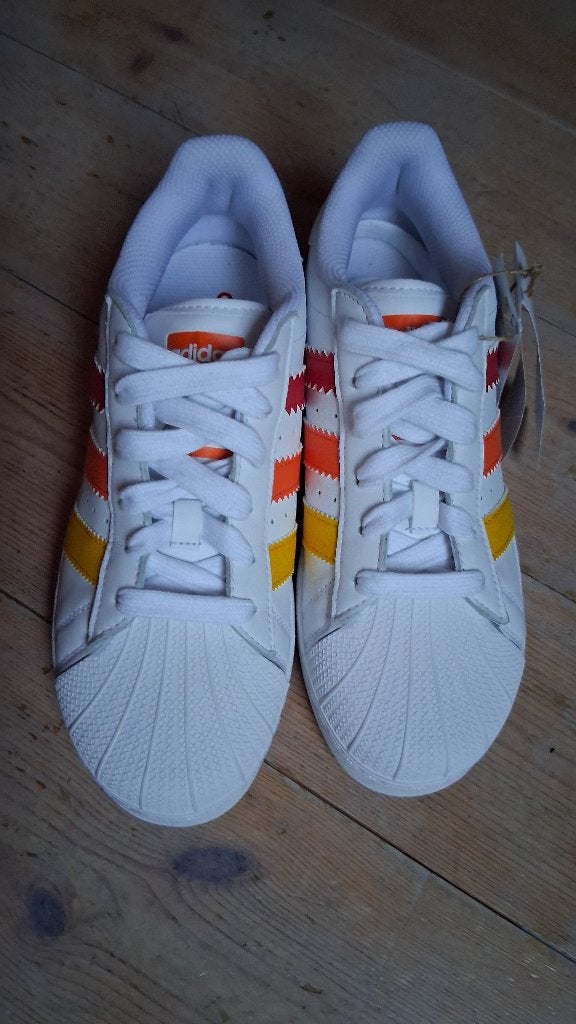 Adidas Superstar maat 39 1/3, Adidas, Wit, Nieuw, Ophalen of Verzenden