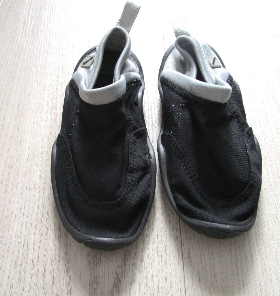 Campri Kinder Waterschoenen Maat 25 Zwart & Grijs, Jongen of Meisje, Ophalen of Verzenden, Zwemschoenen, Gebruikt