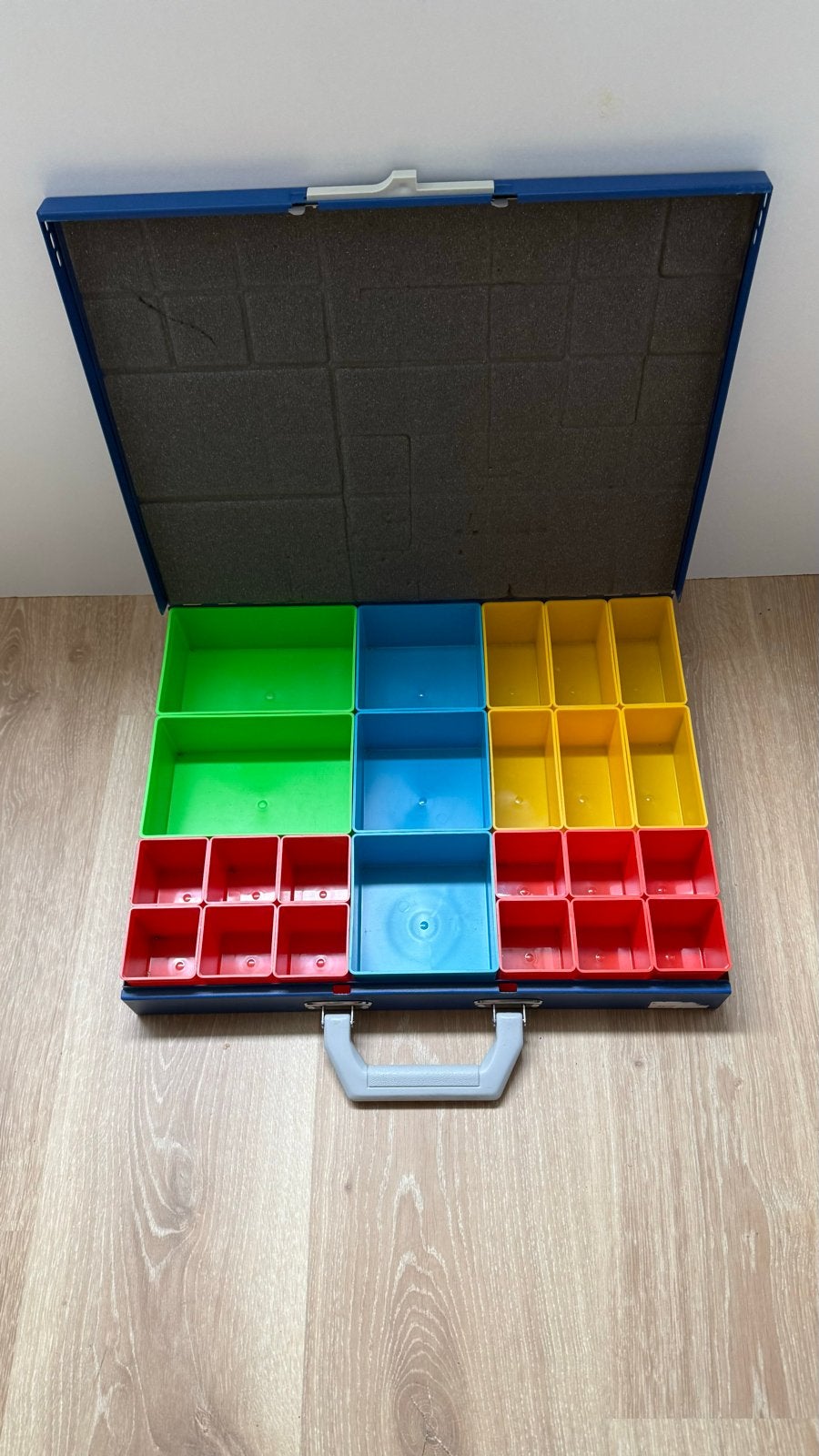 Little Jumbo Opbergsysteem Koffer met Bakjes, Ophalen, Minder dan 50 cm, Gebruikt, Metaal