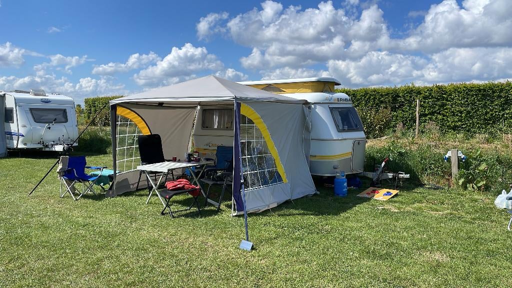 Eriba Touring 430 Triton (incl. luifel en mover), Luifel, Treinzit, Particulier, 4 tot 5 meter