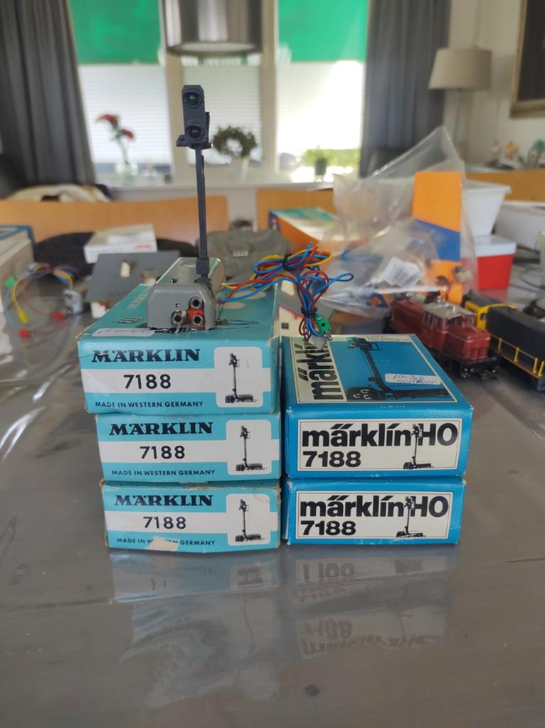 Märklin 7188 lichtseinen. 10€ per stuk., Hobby en Vrije tijd, Modeltreinen | H0, Ophalen of Verzenden, Gebruikt, Wisselstroom