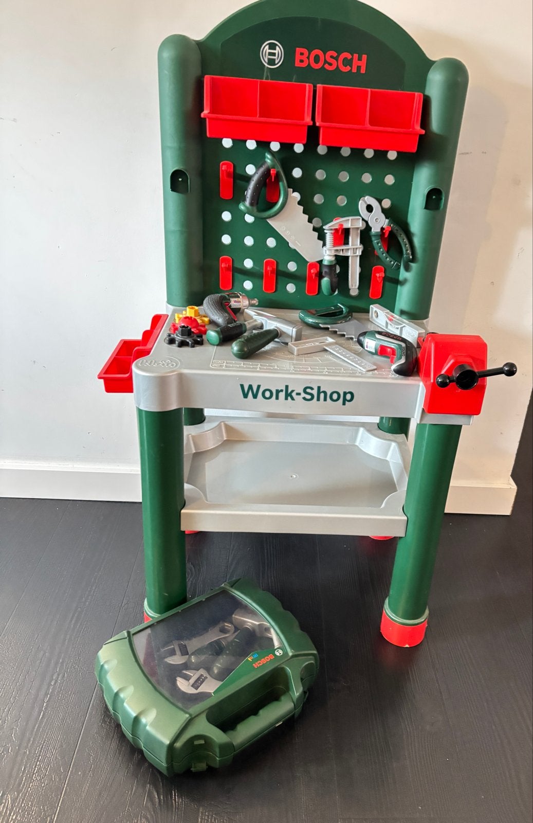Bosch Werkbank Speelgoed met Gereedschap en Koffer, Kinderen en Baby's, Speelgoed | Overig, Ophalen, Gebruikt, Jongen of Meisje