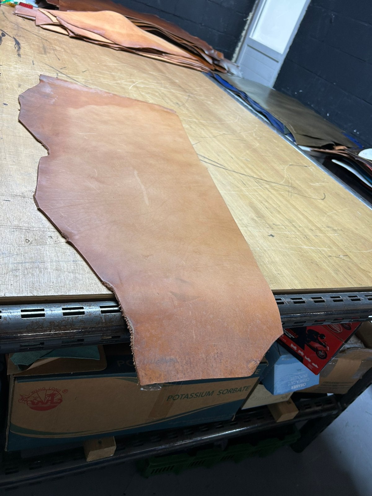 Naturel Patina-vintage Tuigleer 3,5-4 mm dikte half soepel 2, Leer of Kunstleer, Ophalen of Verzenden, Zo goed als nieuw, 30 tot 120 cm