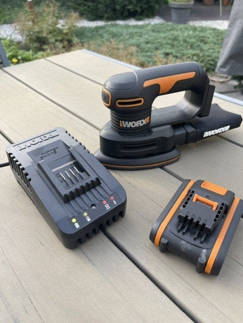 Worx Accu Schuurmachine, incl accu, lader, schuurpapier, Ophalen of Verzenden, Nieuw