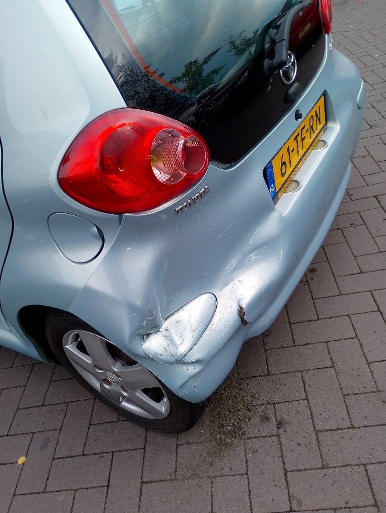 Gezocht: Achterbumper Toyota Aygo 2006, Auto-onderdelen, Gebruikt, Ophalen of Verzenden, Toyota, Achter