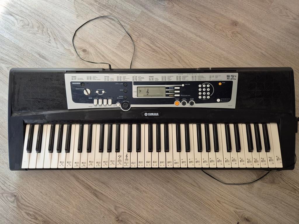 Yamaha keyboard YPT-210, Ophalen, 61 toetsen, Yamaha