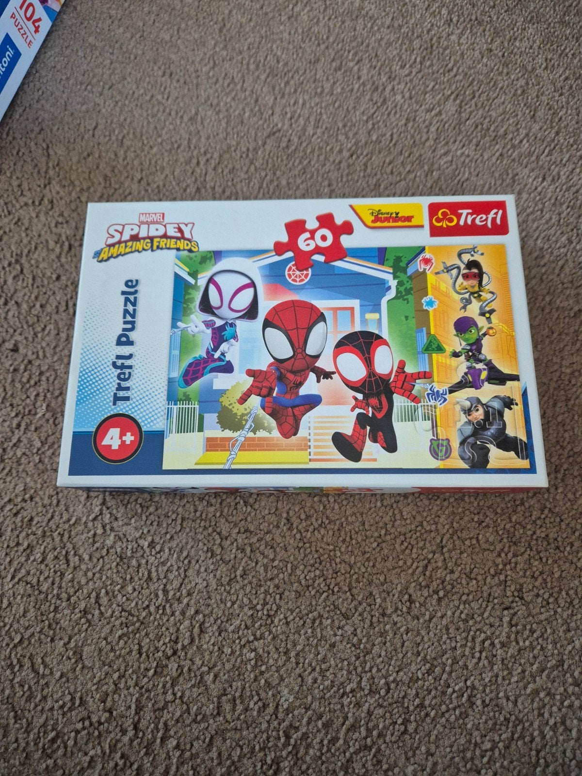 Spidey puzzel, Ophalen, Meer dan 50 stukjes, Zo goed als nieuw, 2 tot 4 jaar