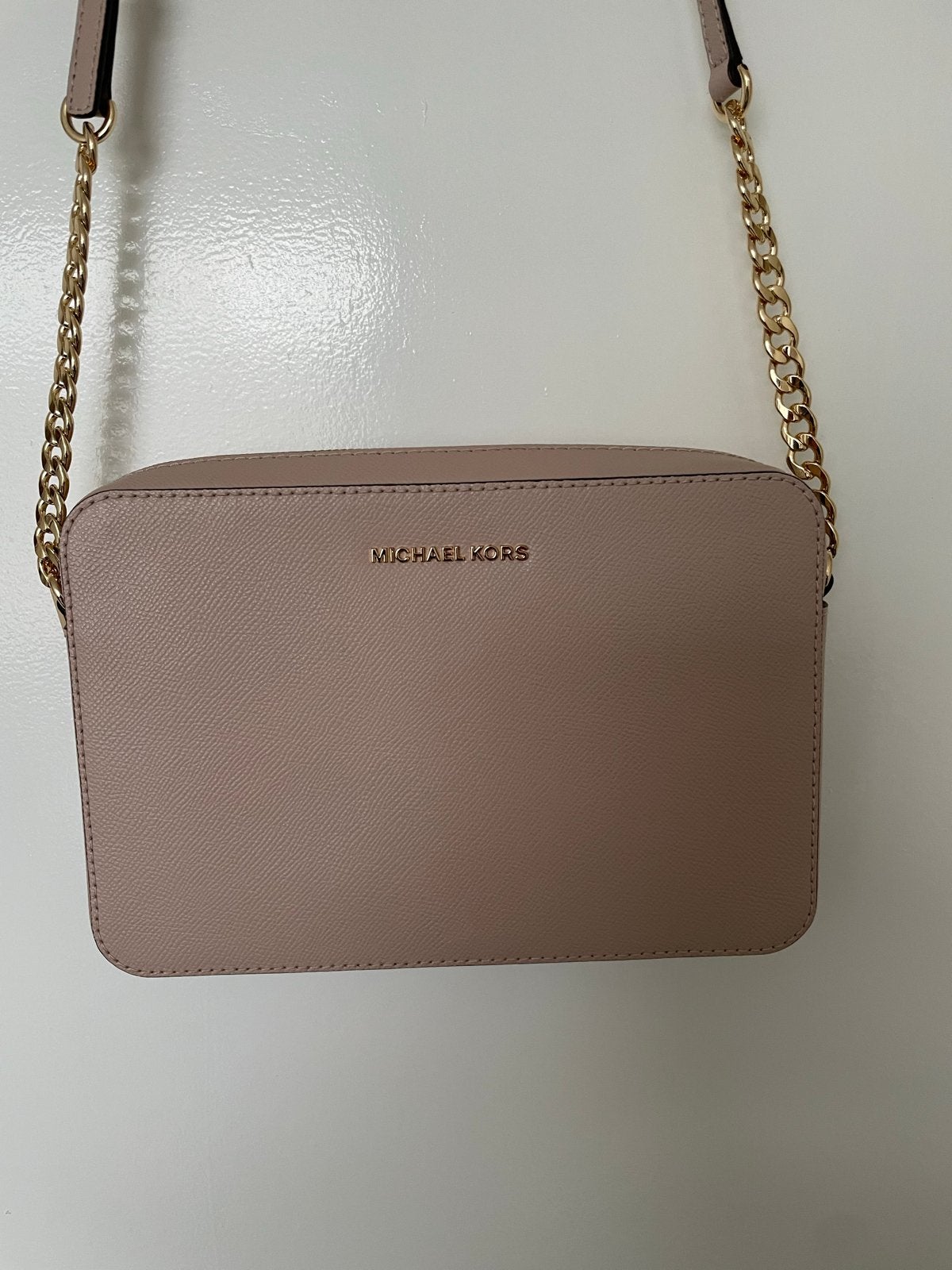 Michael Kors Schoudertasje - soft roze met Gouden Details, Ophalen of Verzenden, Zo goed als nieuw, Roze, Schoudertasje