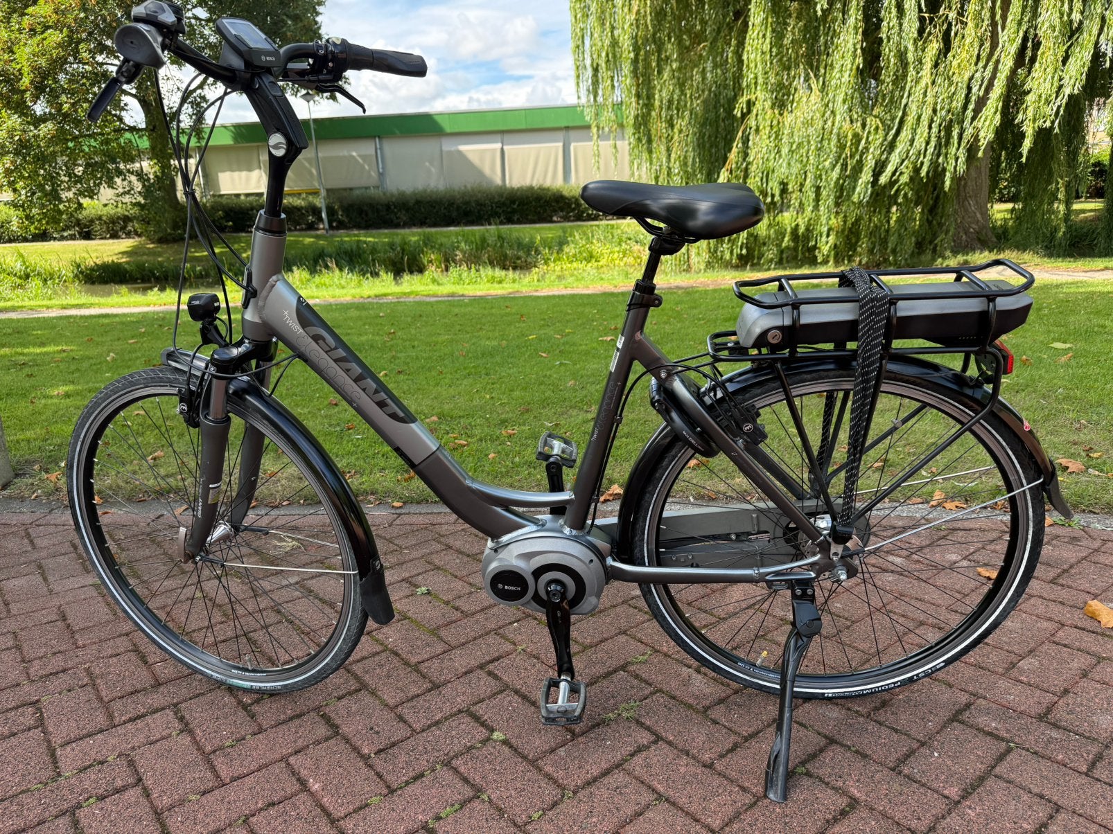 Elektrische fiets Giant Twist Élégance middenmotor Bosch, Fietsen en Brommers, 55 tot 59 cm, Ophalen of Verzenden, Zo goed als nieuw