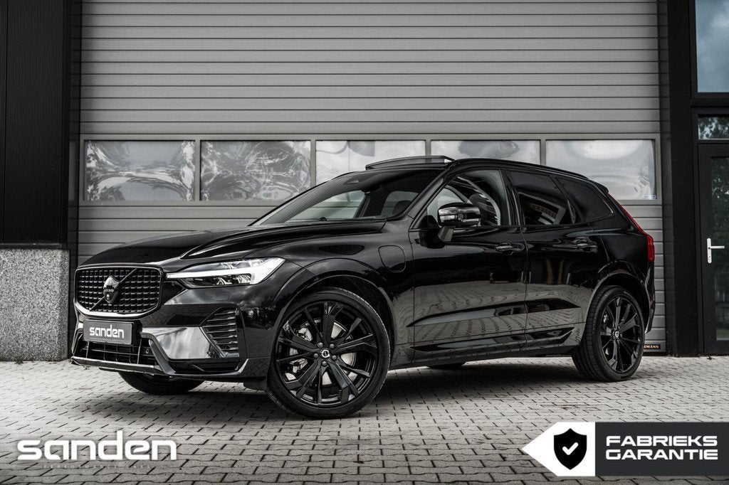 Volvo XC60 T8 AWD Ultra Black Edition|B&W|Pano|Massage|Lucht, Auto's, Automaat, 4 cilinders, 1969 cc, Zwart