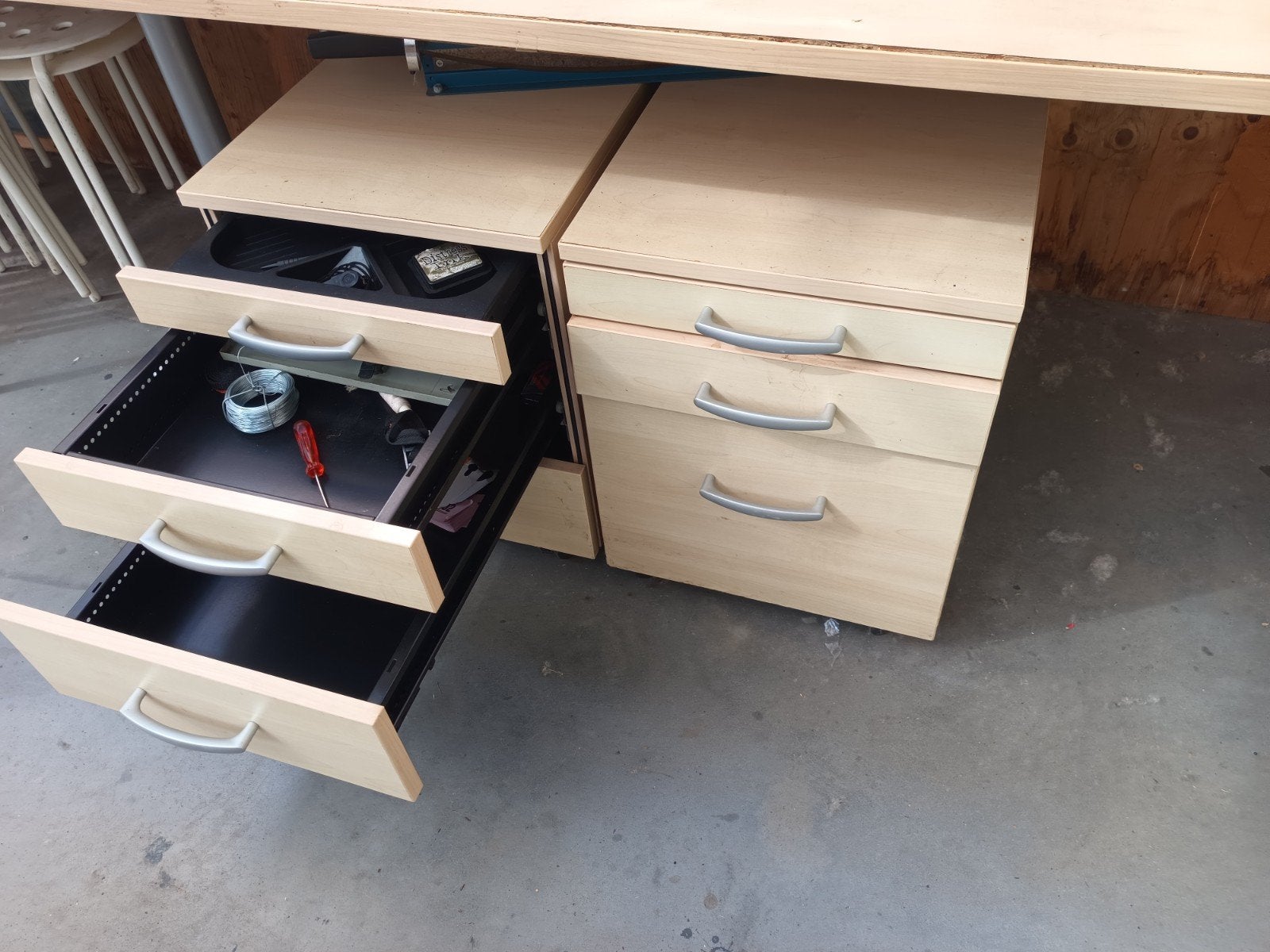 Bureau kastjes gratis, Ophalen