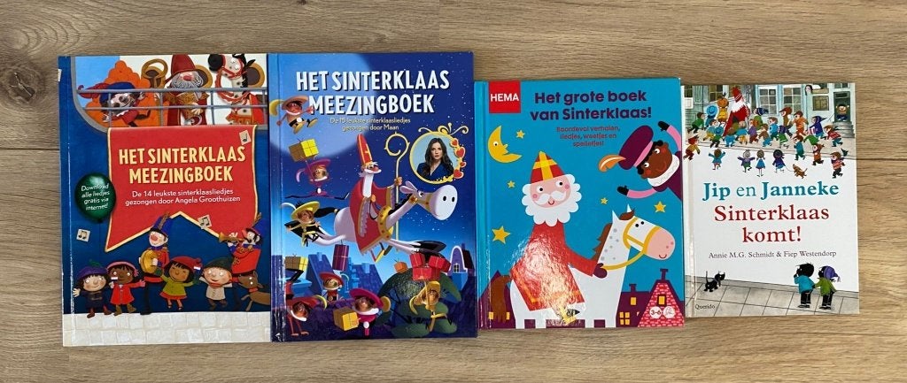 4 sinterklaas boekjes liedjes en verhaaltjes sint en piet, Ophalen of Verzenden, Gelezen, Diverse auteurs, 3 tot 4 jaar