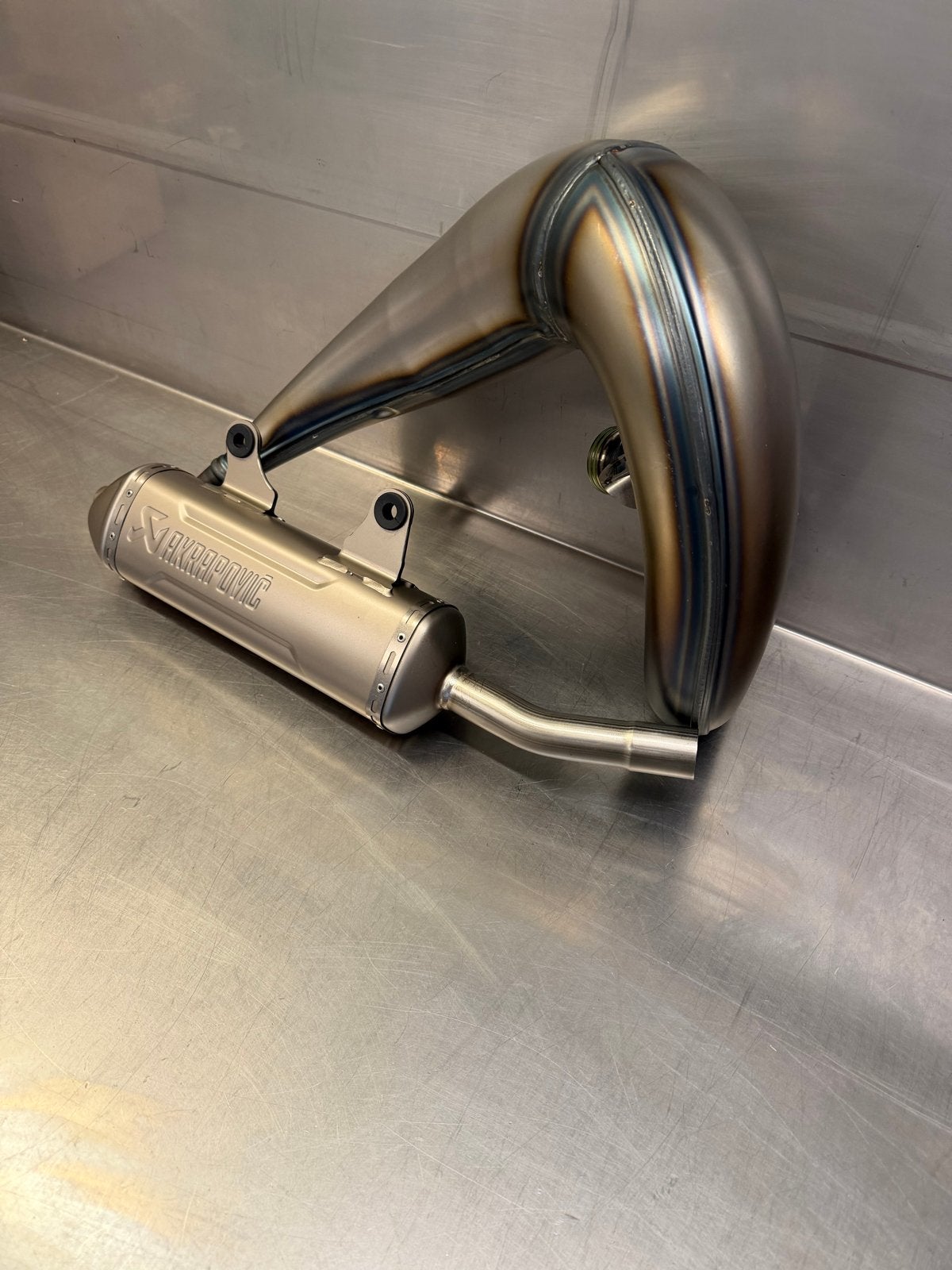 Akrapovic uitlaat en demper voor KTM/GasGas/Husqvarna 250, Motoren, Ophalen of Verzenden, Nieuw