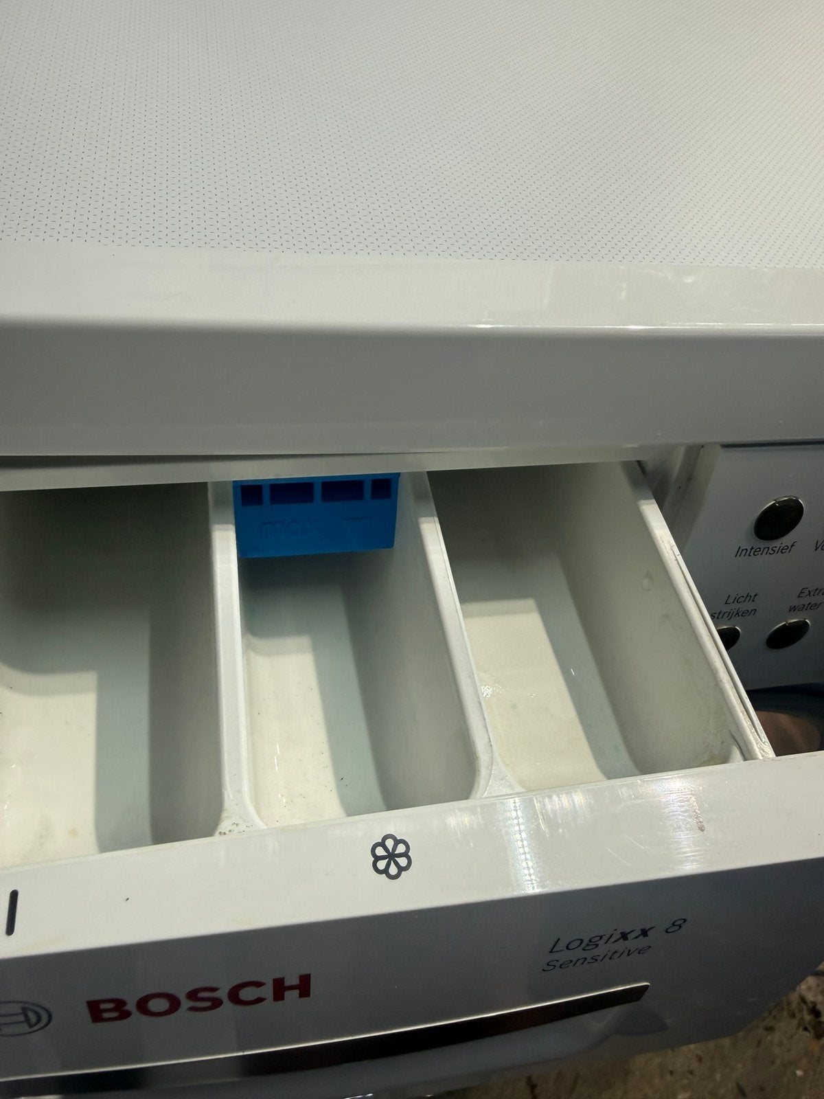 Foto 8 van BOSCH WASMACHINE 8 KG  EXTRA LOGIXX SENSTIVE IZGS
