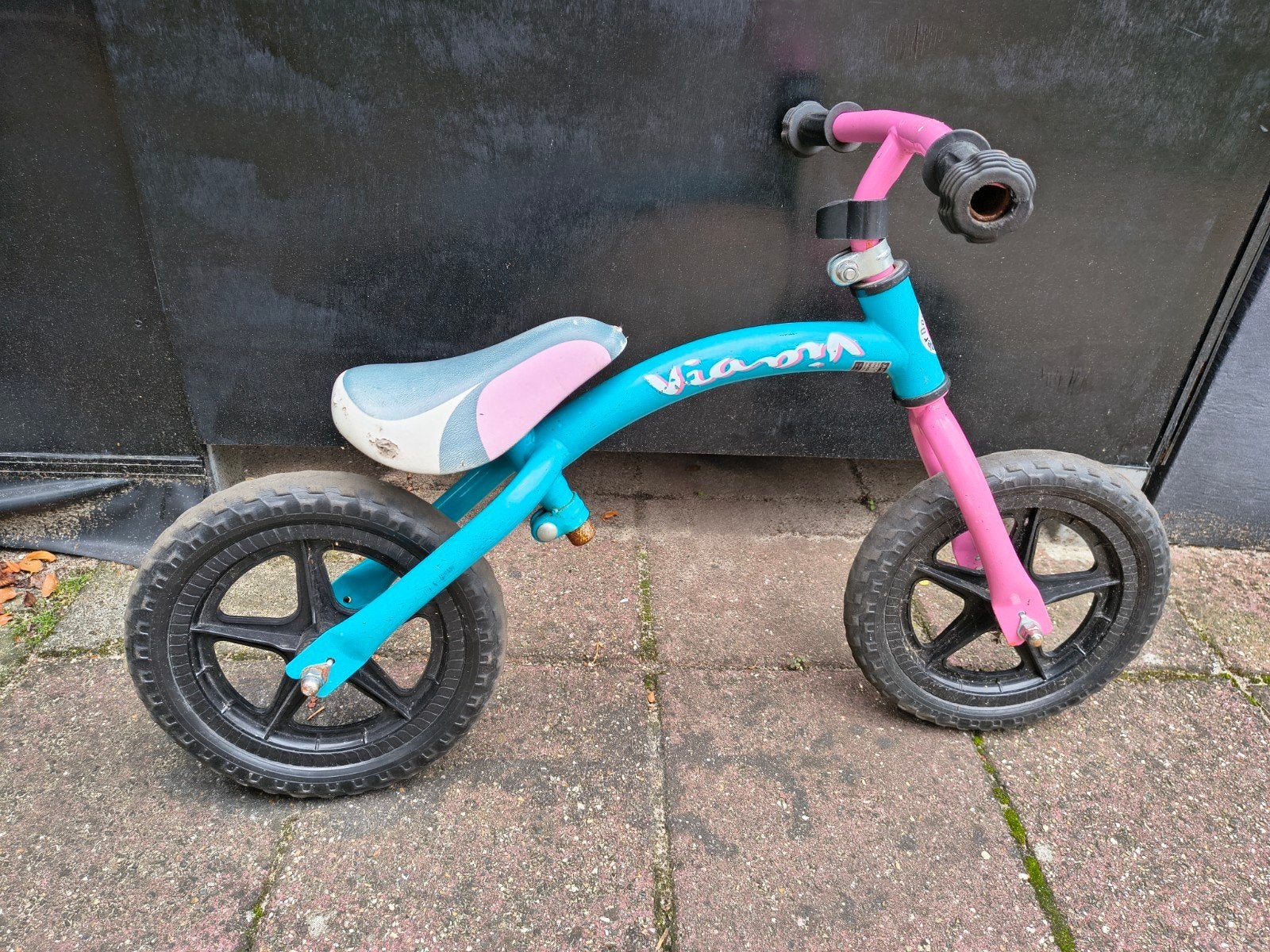 Gratis loopfiets, Kinderen en Baby's, Speelgoed | Buiten | Voertuigen en Loopfietsen, Ophalen, Gebruikt, Loopfiets